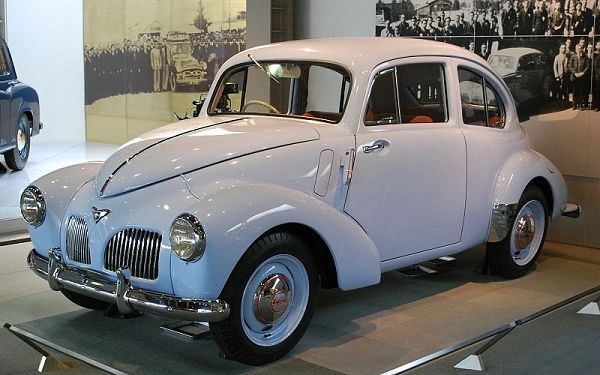 Das erste Nachkriegsauto Toyota SA 1947