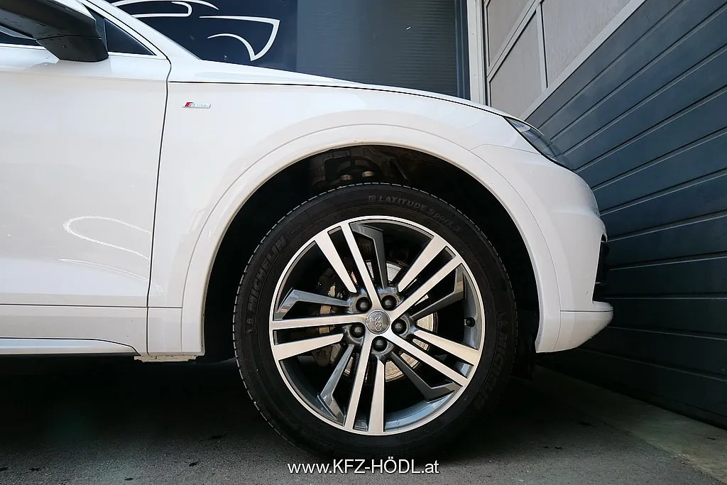 Audi Q5 2,0 TFSI quattro sport S-tronic*S-line* Image 7