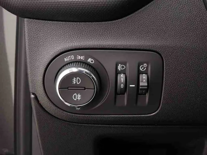 Opel Crossland 1.2 83 Edition + GPS Carplay + Eco LED Lights Image 9