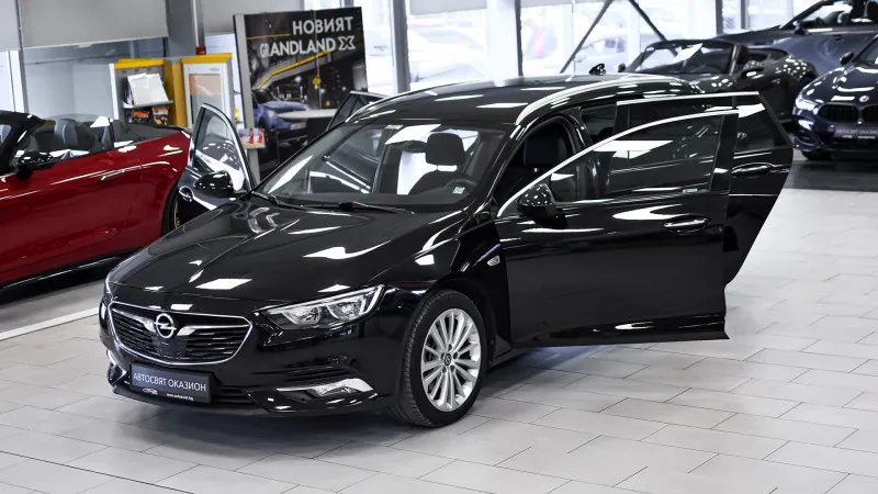 Opel Insignia Sports Tourer 2.0d Innovation Automatic Image 1