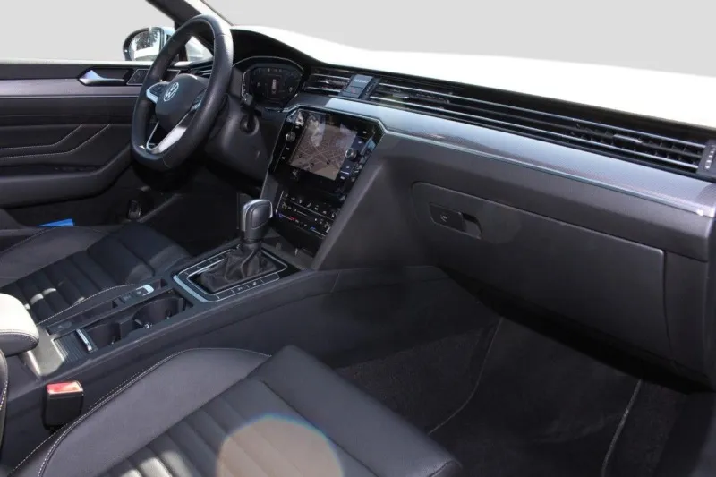 Volkswagen Passat Alltrack 2.0 TDI 4Motion =Panorama= ACC Гаранция Image 6