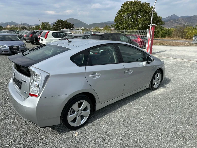 Toyota Prius (KATO НОВА) Image 5