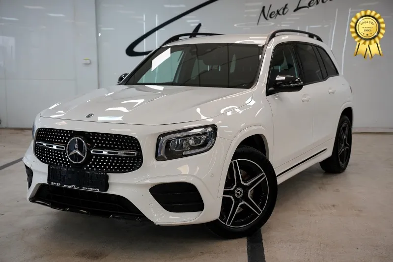 Mercedes-Benz GLB 250 4Matic AMG Line Night Package Image 1