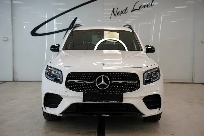 Mercedes-Benz GLB 250 4Matic AMG Line Night Package Image 2