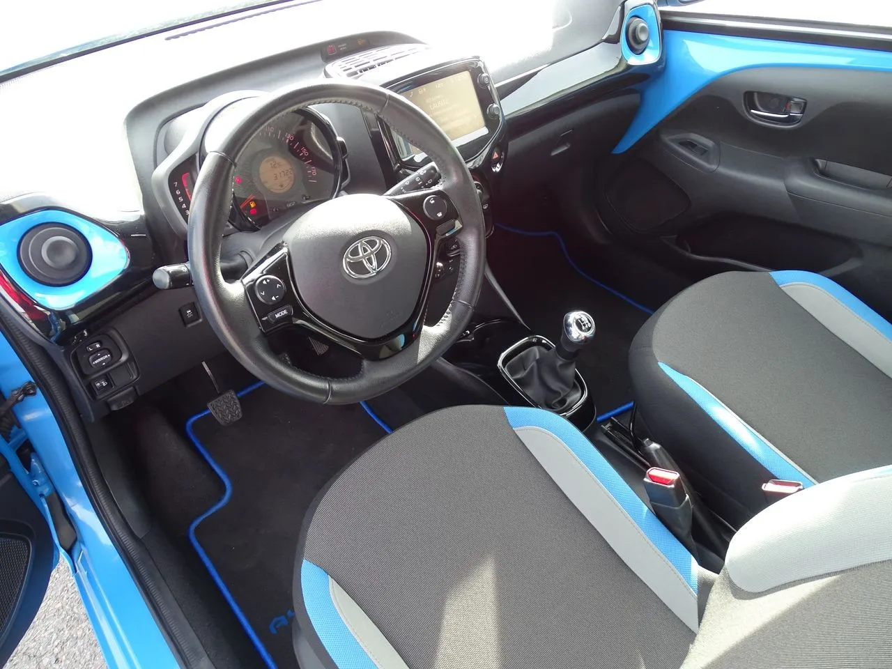Toyota Aygo 1.0 VVT-i x-play touch...  Image 8