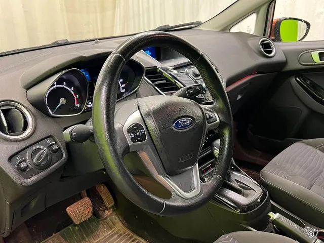 Ford Fiesta 1,0 EcoBoost 100hv PowerShift Titanium 5-ovinen / Jakopää tehty / Katsastettu / Lohko / Vakkari / Image 5