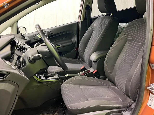 Ford Fiesta 1,0 EcoBoost 100hv PowerShift Titanium 5-ovinen / Jakopää tehty / Katsastettu / Lohko / Vakkari / Image 6