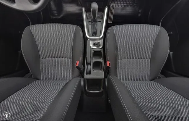 Suzuki Vitara 1,6 VVT 4WD Comfort 6AT / Kaasukonversio / Adapt. Vakkari / Navigointi / Peruutuskamera / Image 8