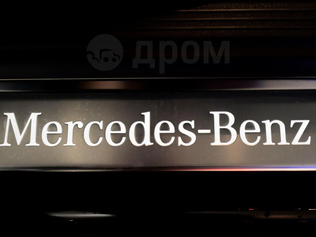 Mercedes-Benz C-Class  Image 10