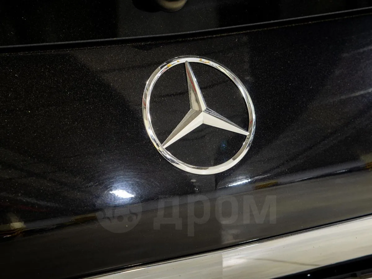 Mercedes-Benz GL-Class  Image 9