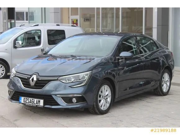 Renault Megane 1.5 dCi Touch Image 1