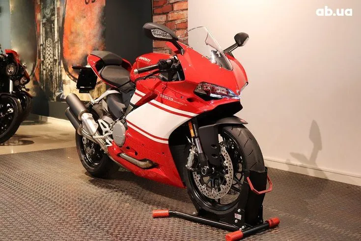 Ducati Panigale  Modal Image 1