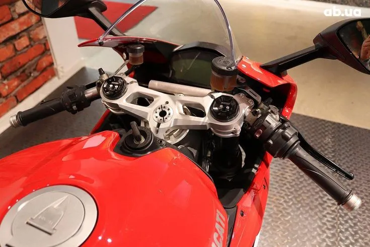 Ducati Panigale  Image 4