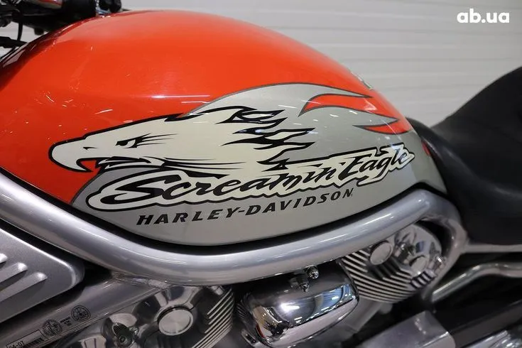 Harley-Davidson V-Rod  Image 5