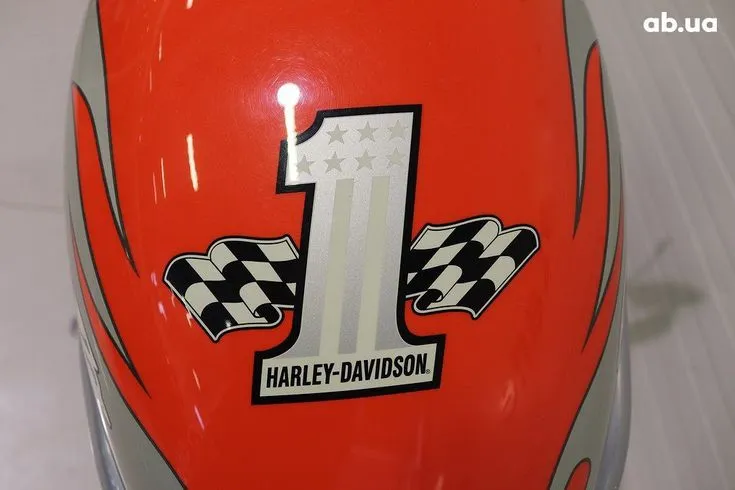 Harley-Davidson V-Rod  Image 8